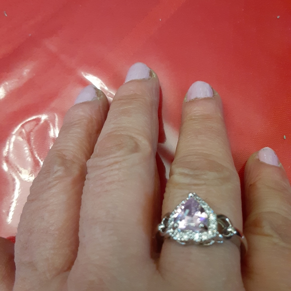 Ring heart shape